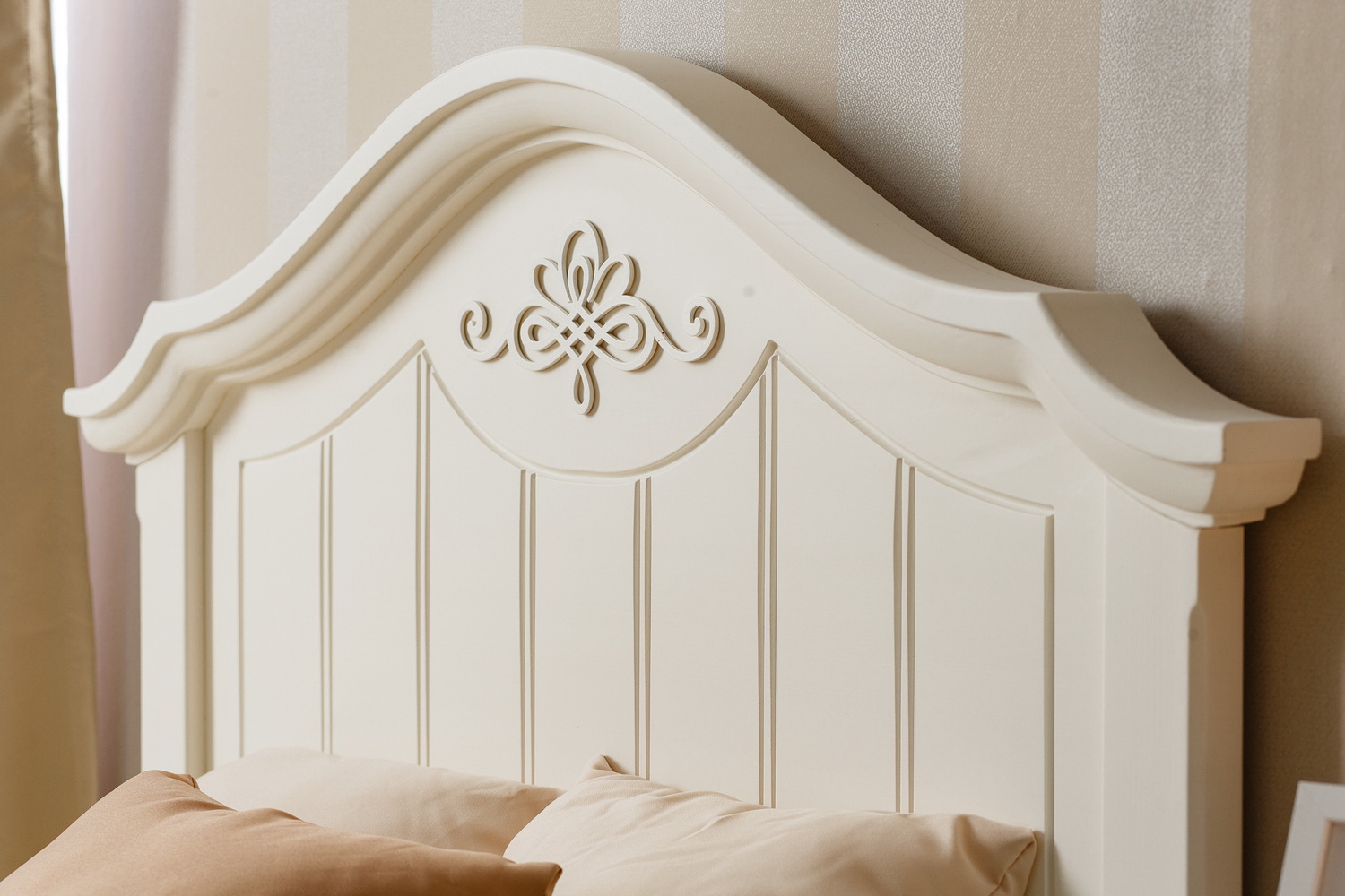 Кровать Айно №13 1600х2000