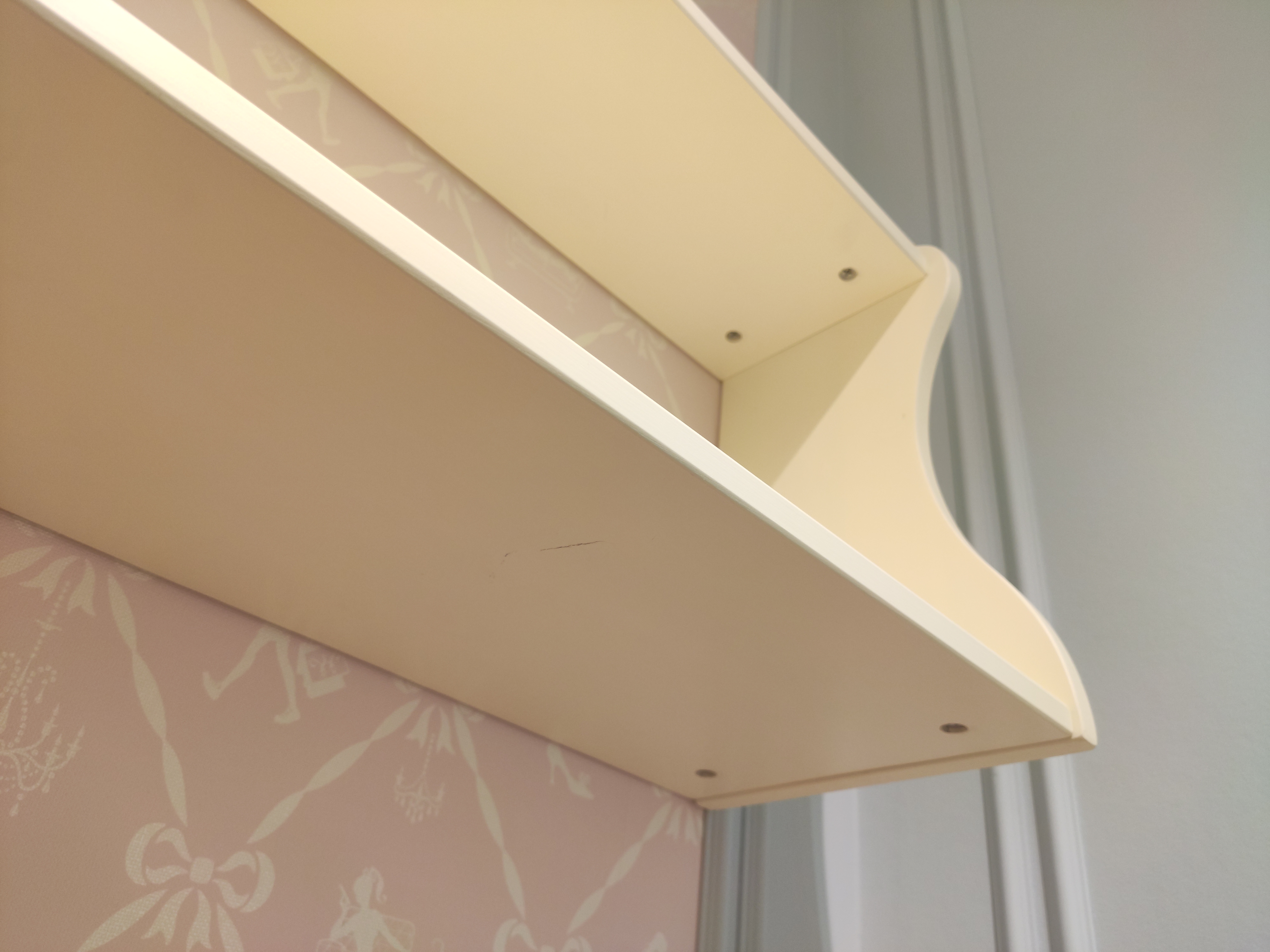 Полка с 2 полками из массива Айно