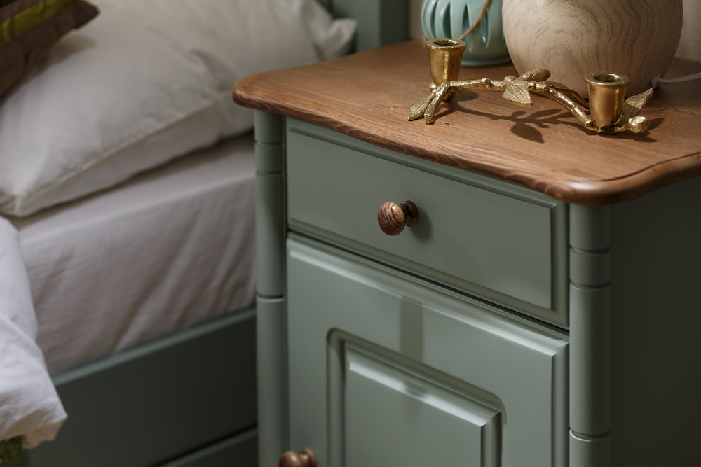   Тумба массив сосны Айно №6  