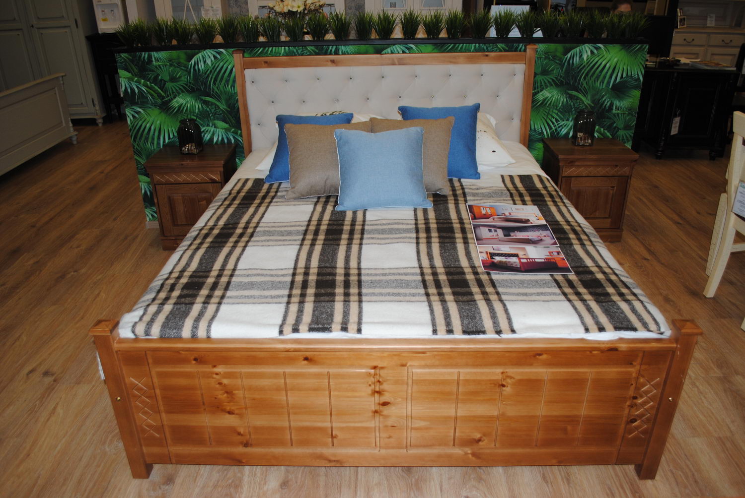 Кровать Дания 1 с мягким изголовьем 1400х2000