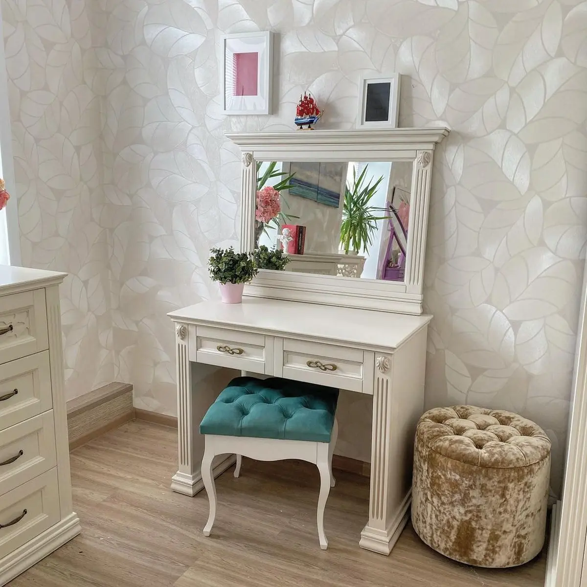 Стол Верона туалетный 2 ящика