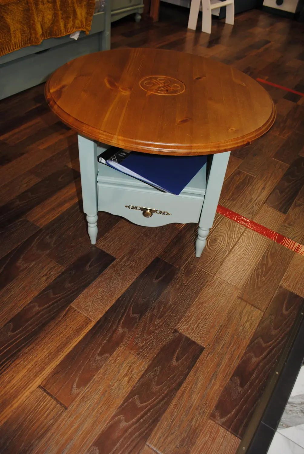 Тумба массив сосны с ящиком Валенсия 2-29 сосна