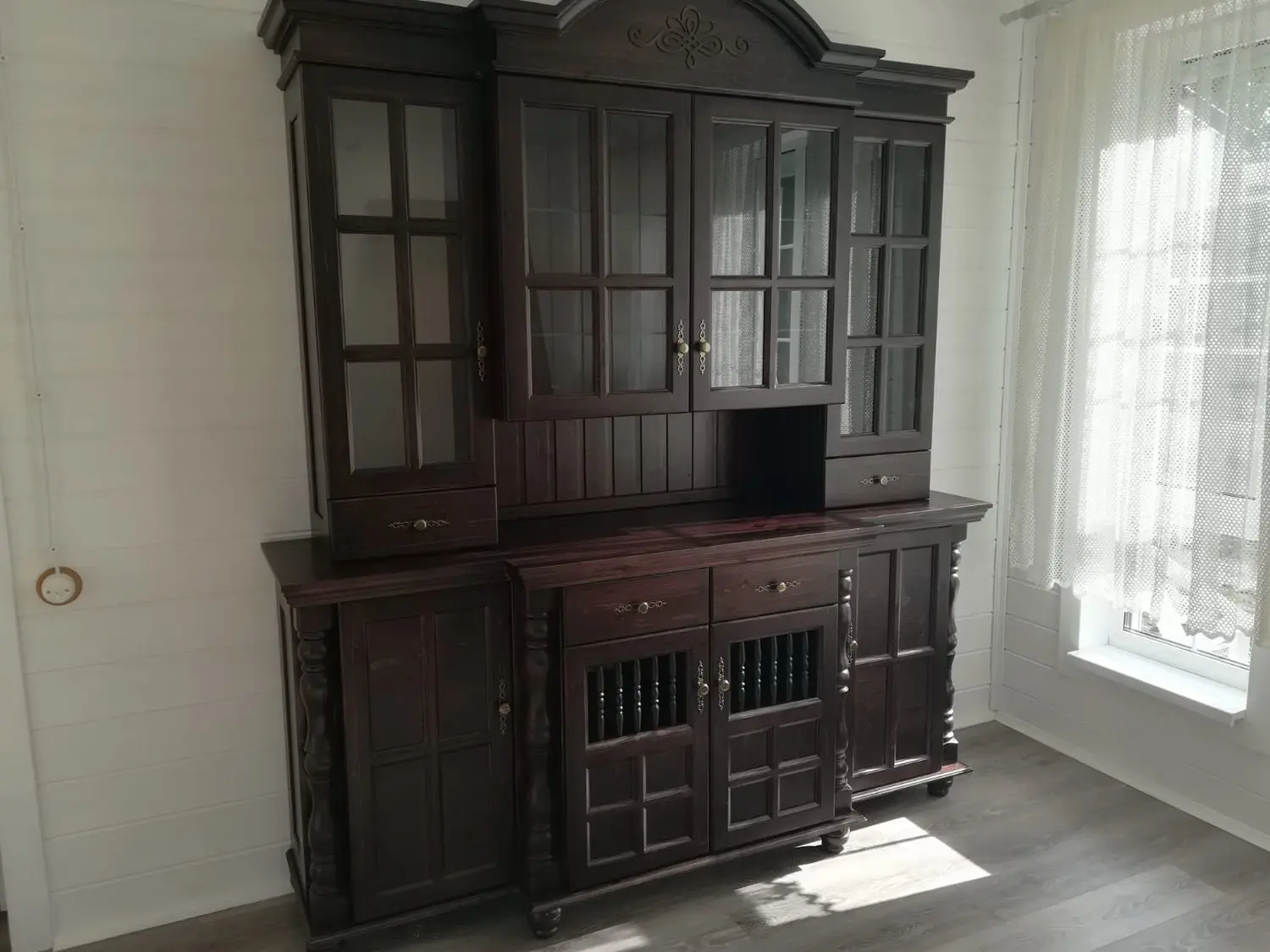 Сервант Валенсия 2-73  сосна