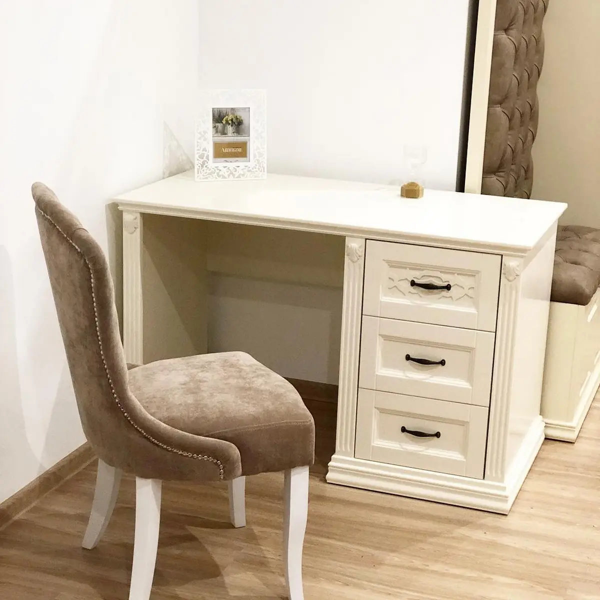 Стол Верона письменный 3 ящика