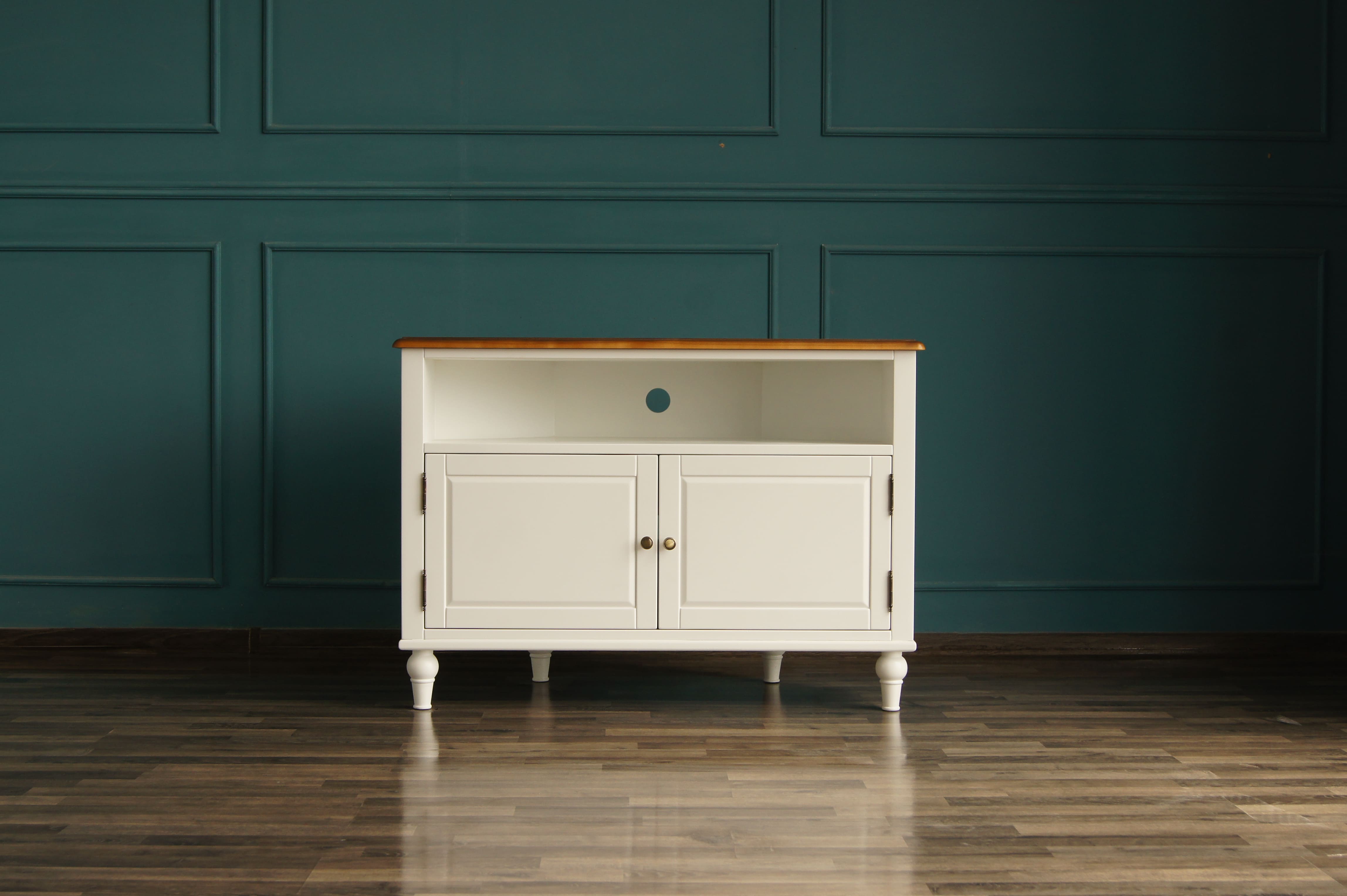 Комод угловой из дерева "Odri"