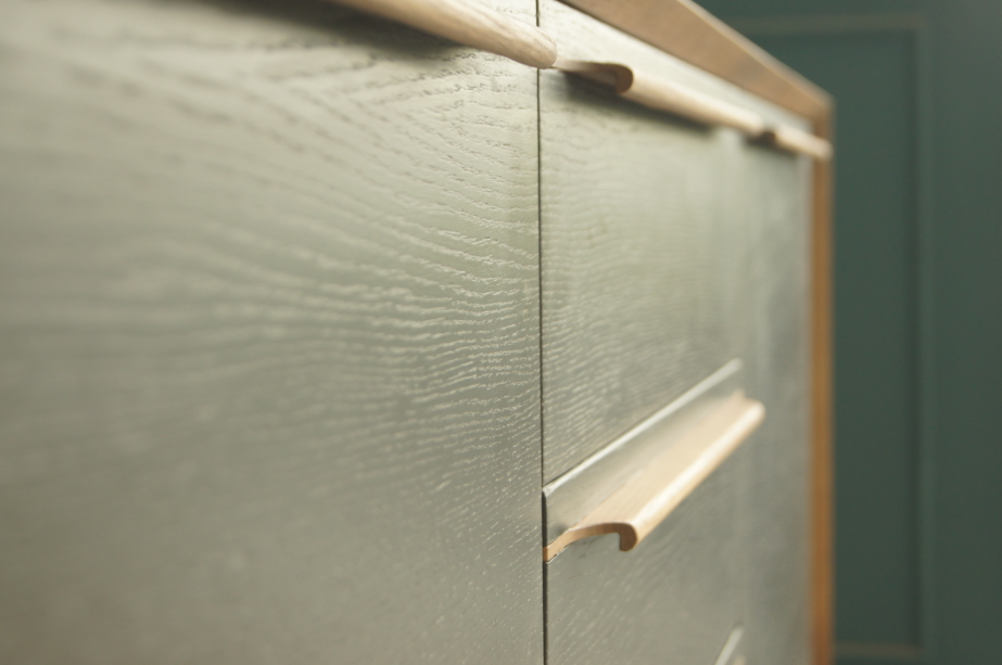 Комод с дверками "Bruni Black" с тремя ящиками и дверками