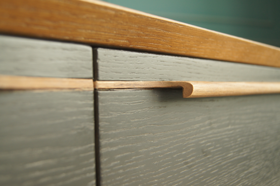 Комод с дверками "Bruni Black" с тремя ящиками и дверками