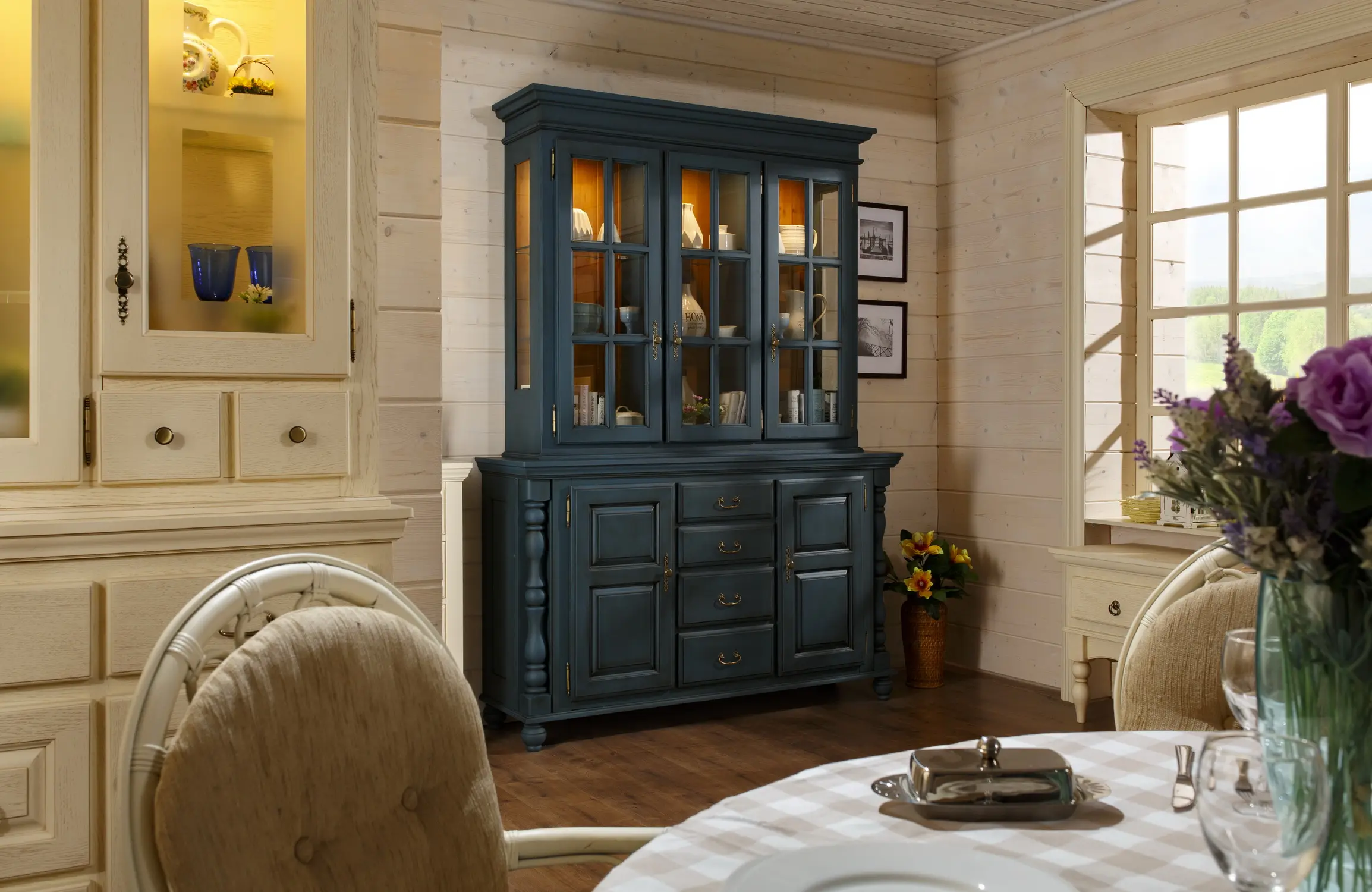 Бьерт и Валенсия