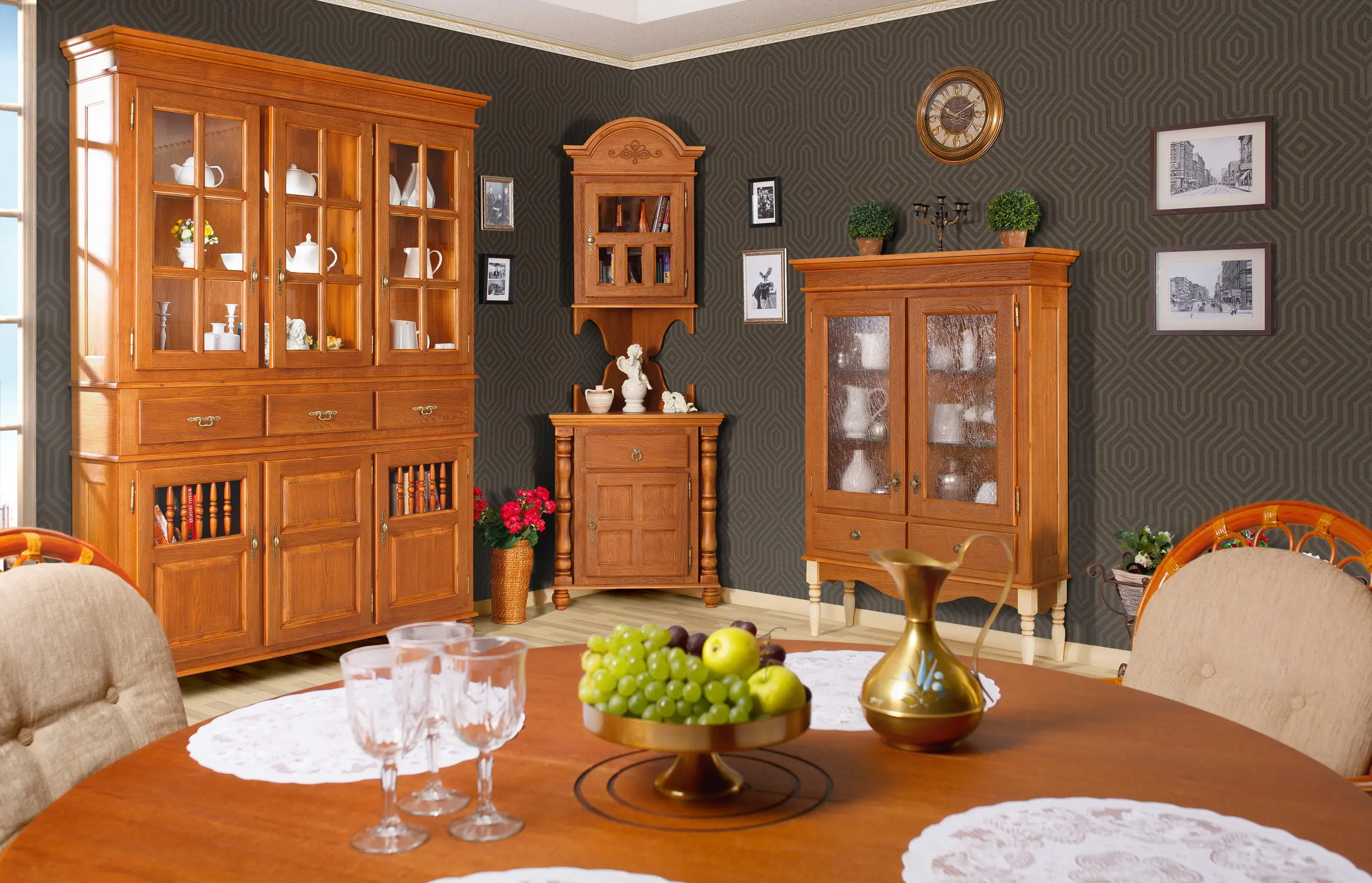 Бьерт и Валенсия