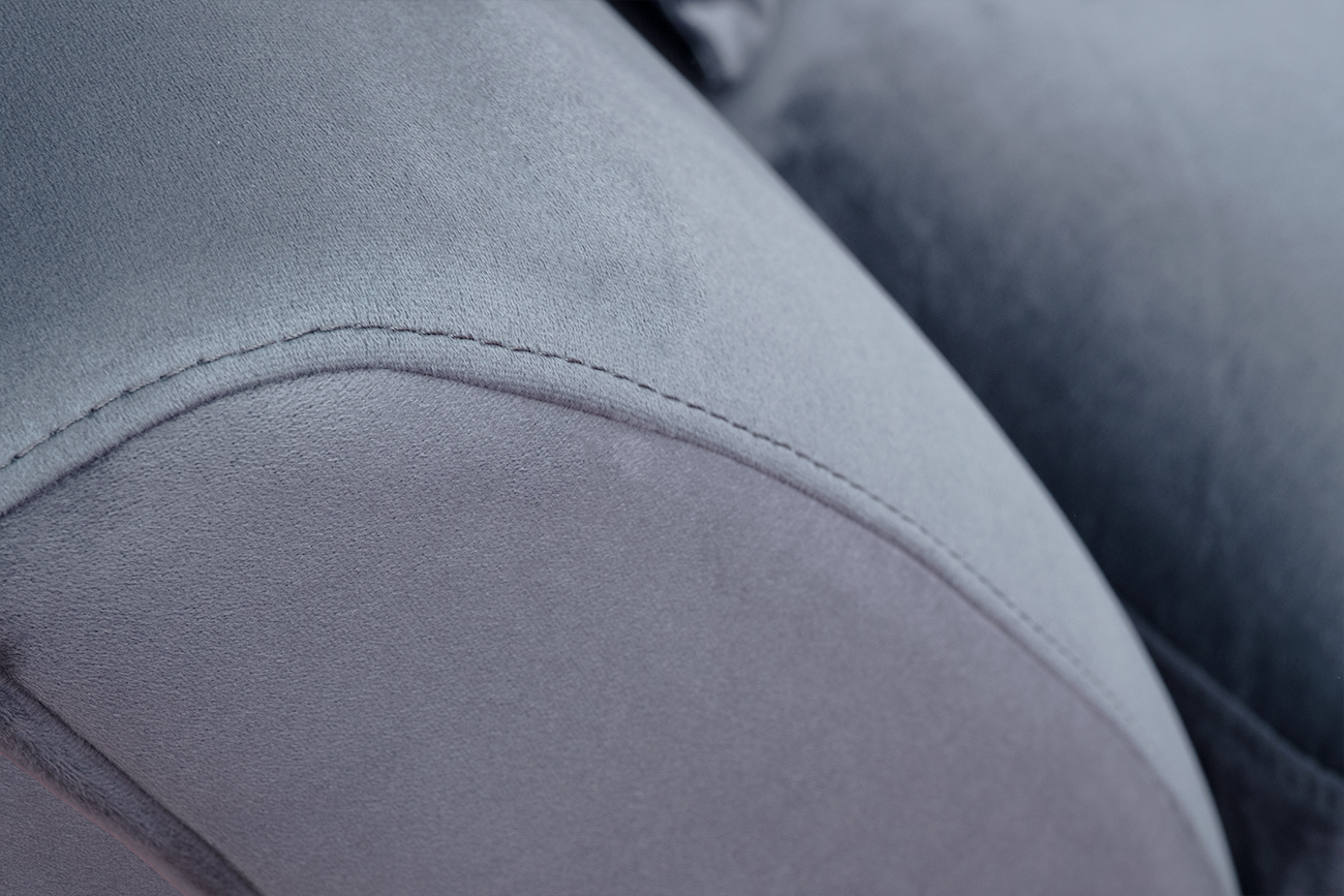 Диван Annette трехместный без мех,велюр сапфир Colt1006/хром 250*100*95