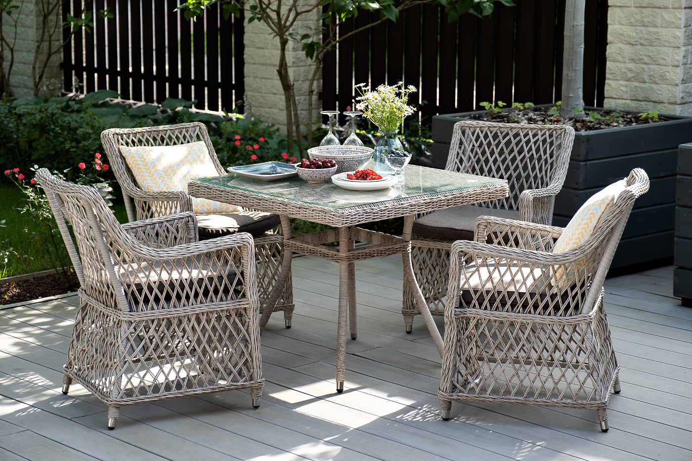 "Арлиш" стол плетеный из искусственного ротанга, цвет бежевый